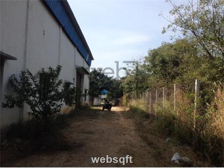 Commercial Space in Industrial Estate for Rent